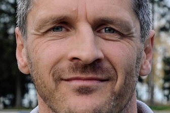 Personalnot zwingt Trainer aufs Feld - SteveGorschinek - TrainerVfB Auerbach II