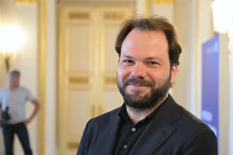Petr Popelka für Rollentausch Musiker-Dirigent - Petr Popelka startet im Herbst 2029 als Generalmusikdirektor der Bayerischen Staatsoper in München. (Archivbild)