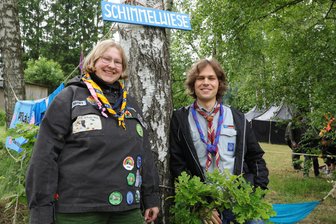 Pfadfinder aus ganz Sachsen schlagen Camp in Lost Place im Erzgebirge auf - Rahjoh und Franz sind seit Grundschulzeiten bei den Pfadfindern.