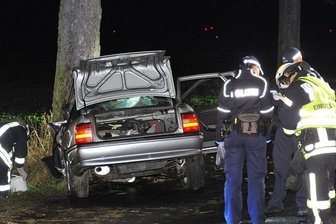 Pfaffroda: 28-Jähriger schwer verletzt - Ein 28-Jähriger ist am Donnerstagabend auf der S 215 zwischen Pfaffroda und Dörnthal mit seinem Opel von der Straße abgekommen.