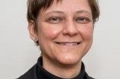 Pfarrerin übergibt Amt an Apotheker - Nikola Schmutzler - Pfarrerin in Auerbach, Rotarierin