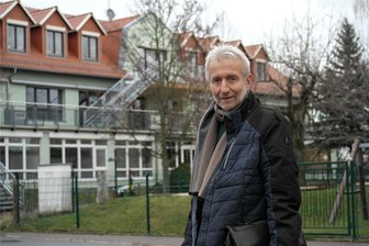 Pfefferschule Rochlitz: Chef nimmt seinen Abschied - Allein 22 Jahre lernten Kinder und Jugendliche in Zettlitz fürs Leben. Udo Reinhold war hier gern Schulleiter.