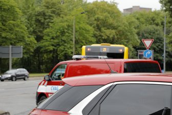 Pfefferspray im Bus versprüht - drei Verletzte -