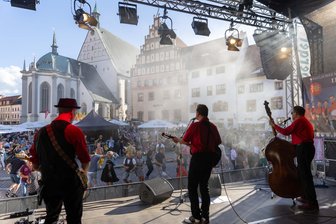 Pferdeschwemme, Bergstadtfest und Fahnen: Was der Stadtrat von Freiberg auf der Tagesordnung hat - Die Finanzierung des Bergstadtfestes ist ein Tagesordnungspunkt des Freiberger Stadtrates.