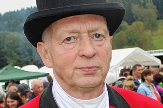 Pferdesport hält Mitstreiter seit 50 Jahren auf Trab - BerndHentschel - Herausgeberder Chronik