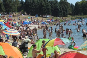 Pfingstwetter zieht tausende Besucher zum Stausee Rabenstein - Bei schönem Wetter ist der Stausee Rabenstein ein beliebtes Ausflugsziel für Besucher.