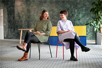 Pflanzaktion von Apfelbäumen für die Kulturhauptstadt startet am Wochenende in die nächste Runde - Katja Manz und Sandy Becker (von links) sind im Team der Kulturhauptstadt GmbH für die Bürgerbeteiligung zuständig. 