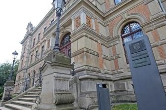 Pflegerin: Habe meine Großmutter getötet - Nach der Haftrichtervorführung im Amtsgericht (Foto) ist die Frau wieder auf freiem Fuß. 