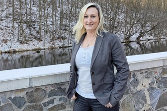 Photovoltaik-Projekt in Kriebstein: Scheitert das Bürgerbegehren zum Solarpark? - Bürgermeisterin Maria Euchler (Freie Wähler) sieht Vorteile der Nachtabschaltung der Straßenbeleuchtung.