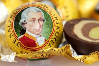 Piano-Königin Ragna Schirmer eröffnet als Preisträgerin das 35. Sächsische Mozartfest - Wolfgang Amadeus Mozart steht für mehr als eine komplexe Süßware und namentlich in Chemnitz für viel mehr als seine eigene Musik.