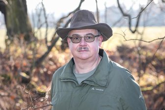 Pilzexperte aus dem Vogtland warnt vor Giftpilz aus Fernost: „Bereits kleine Mengen sind tödlich“ - Steffen Schmidt ist als Pilzberater viel im Vogtland unterwegs.