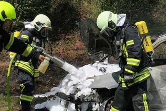 Pkw brennt an A 72 - 