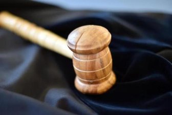 Pkw-Einbrüche und Kellereinbruch in Zwickau aufgeklärt - Fünf Pkw-Einbrüche und ein Kellereinbruch sind in Zwickau aufgeklärt worden. Verhaftet worden ist ein Mann (37), der auf frischer Tat ertappt worden ist.