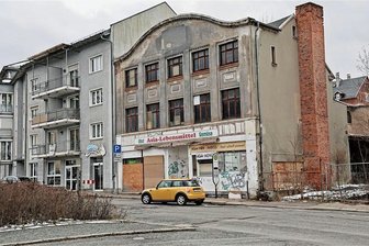 Planitzer Schocken-Kaufhaus: Immobilie steht wieder zum Verkauf - Das ehemalige Kaufhaus Schocken soll an den Interessenten verkauft werden, der das beste Konzept bietet.
