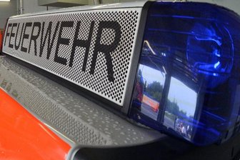 Plauen: Brennenden Renault in Tankstelle "notgeparkt" -