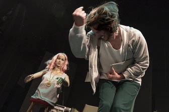Plauen: Doppelabend auf Kleiner Bühne – „All das Schöne“ auf dem Plan - Das Theater Plauen-Zwickau zeigt im Mai einen Doppelabend auf der Kleinen Bühne.