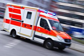 Plauen: Kind rennt auf Straße und wird bei Unfall schwer verletzt -