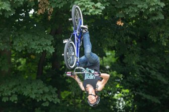 Plauen steht Kopf beim 15. BMX-Spektakel „Gib Gummi“ im Skatepark - 