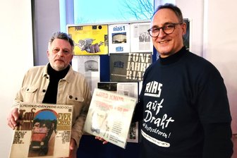 Plauener feiern legendären Radiosender: „Der Rias war für mich als Gitarrist das Lebenselixier“ - Joachim Ott (links) und Jürgen Stader organisieren mit einer Interessengemeinschaft für den 30. Mai in Plauen ein Event zum 80. Rias-Geburtstag.