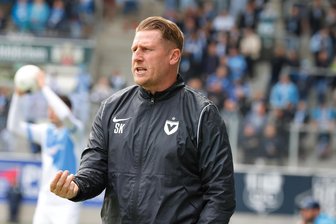 Plauener Hoffnungen auf Klassenerhalt begraben? Viktoria Berlin dementiert Gerüchte um Viertliga-Rückzug - Der FC Viktoria 1889 Berlin um Trainer Sven Körner gastierte am Samstagnachmittag im Chemnitzer Stadion an der Gellertstraße.