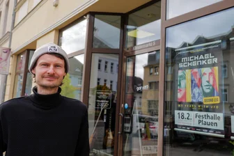 Plauener holt internationale Rockgröße in die Spitzenstadt - Florian Richter ist Inhaber des Gitarrenladens „Tritone Music“ in Plauen.