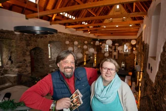 Plauener Komturhof-Verein baut 2025 seine Angebote aus: Zwei Festivals, eine Oldie-Tanznacht und ein Ziel fürs nächste Jahr - Ingo Eckardt und Claudia Wolfram stellten das Jahresprogramm des Komturhof-Fördervereins vor.