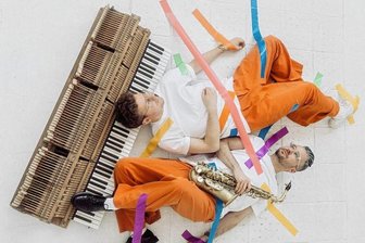 Plauener Malzhaus feiert 50-jähriges Bestehen: Was die Jubiläumswoche in diesem Monat zu bieten hat - Sascha Stiehler und Antonio Lucaciu - das Duo mit viel Plauen-Bezug spielt am Freitag, 30. Juni, unter freiem Himmel.