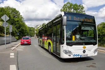 Plauener Stadt- und Nachtbusse starten ab Montag vom Albertplatz - Wegen der Sperrung der Fahrbahn auf der im Bau befindlichen Elsterbrücke starten die Stadt- wie auch die Nachtbusse ab Montag nicht mehr wie gewohnt am Tunnel.