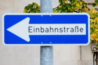 Plauener Stadtparkring wird wieder zur Einbahnstraße - Der Plauener Stadtparkring wird ab Montag in Teilen zur Einbahnstraße.