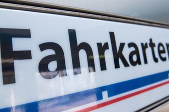Plauener Straßenbahn nimmt zum Jahreswechsel Fahrkartenautomaten außer Betrieb - Die Plauener Straßenbahn nimmt zum Jahreswechsel Fahrkartenautomaten außer Betrieb.