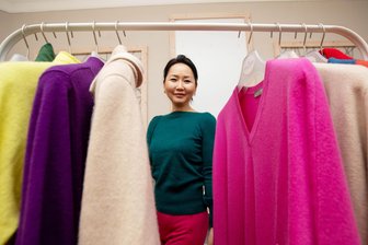 Plauenerin präsentiert ihre Luxus-Mode zur Fashion Week in Berlin - Saruul Fischer bietet Kaschmirmode unter dem Label Edelziege an.