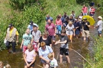 Pleißelauf wieder mit Brückenfest - Um die 40 Teilnehmer waren vor zwei Jahren beim Pleißelauf am Start. 