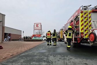 Pleißen-Center in Steinpleis: Brand verursacht einen Sachschaden in Millionenhöhe - Ein hoher Sachschaden ist beim Brand im Pleißen-Center in Steinpleis entstanden.