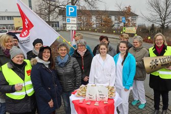 Pleißentalklinik Werdau wird bestreikt - Innerhalb einer "aktiven Mittagspause" hatten Gewerkschaftsmitglieder bereits im März ihren Forderungen Nachdruck verliehen.