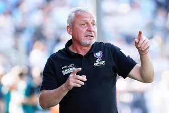 Plötzlich Favorit - FC Erzgebirge nimmt neue Rolle gern an - Ungeschlagen und Tabellenzweiter: Für den FC Erzgebirge und Trainer Pavel Dotchev läuft die Saison bislang hervorragend.Foto: Sven Sonntag/PICTURE POINT