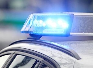Pockau-Lengefeld: Frau fährt Polizistin bei Kontrolle um -