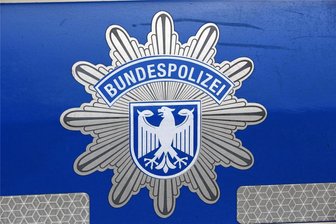 Pockau-Lengefeld: Gegen neun Personen besteht Verdacht der illegalen Einreise - Gegen insgesamt neun syrische Staatsangehörige besteht der Verdacht der illegalen Einreise.