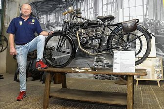 Pöhlbergpreis: Enkel wandelt auf den Spuren von "Meister Sprung" - Michael Sprung ist mächtig stolz auf seinen Großvater Hans, der 1923 mit dem DKW-Reichsfahrtmodell gewann. 