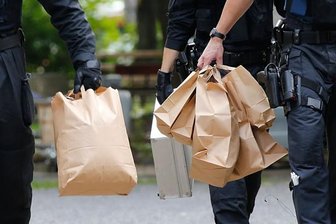 Polizei durchsucht Flüchtlingsheim -
