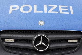 Polizei fasst mutmaßlichen Exhibitionisten - Zeugen zu Schlägerei gesucht -