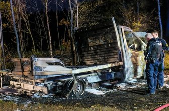 Polizei klärt Brandserie in Schneeberg auf - Eine Serie von Autobränden und Einbrüchen in Restaurants hatte Schneeberger seit Sommer 2019 in Atem gehalten.