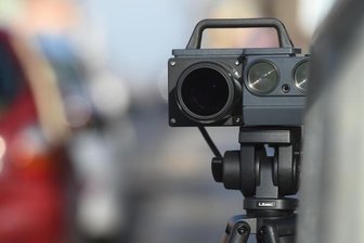 Polizei kontrolliert erneut: Hunderte Autofahrer zu schnell auf A 4 - 