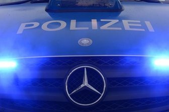 Polizei stellt Exhibitionisten: 26-Jähriger belästigt Passantin in Plauen - 