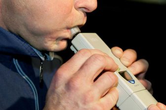 Polizei stellt mehrere Betrunkene am Steuer -