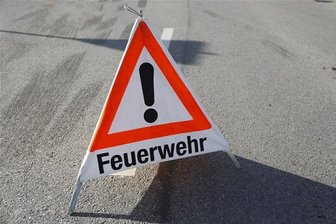 Polizei- und Feuerwehreinsatz an der Willy-Reinl-Straße -