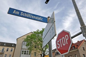 Polizeieinsatz am Schützenplatz in Meerane: Junge Leute sorgen für Ärger - Die Polizei war am Samstagabend in der Nähe des Schützenplatzes im Einsatz.