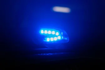 Polizeieinsatz in Neujahrsnacht wegen Schlägerei in Plauener Innenstadt - In der Neujahrsnacht waren Polizeibeamte in der Plauener Innenstadt wegen einer Schlägerei im Einsatz.