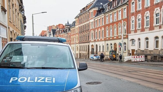 Polizeieinsatz in Plauen: Das steckte dahinter - Einen Polizeieinsatz hat es am Mittwochvormittag an der Oelsnitzer Straße gegeben. 