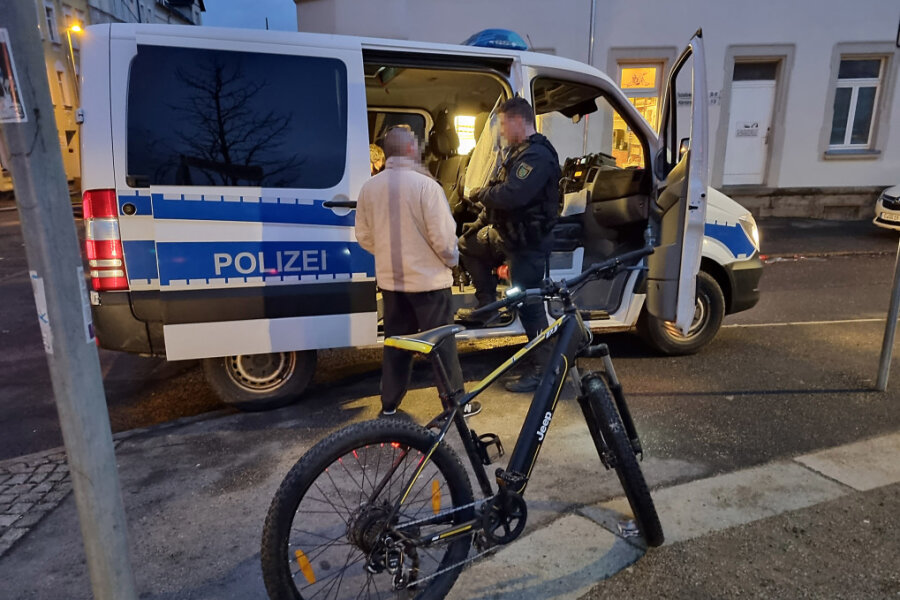 Polizeikontrollen in Chemnitz: 17 Verfahren wegen Drogen eingeleitet - 