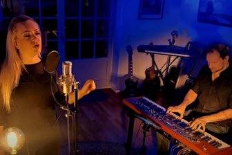 Popkonzert in der Vogtlandhalle Greiz: Jasmin Graf singt Adele - 